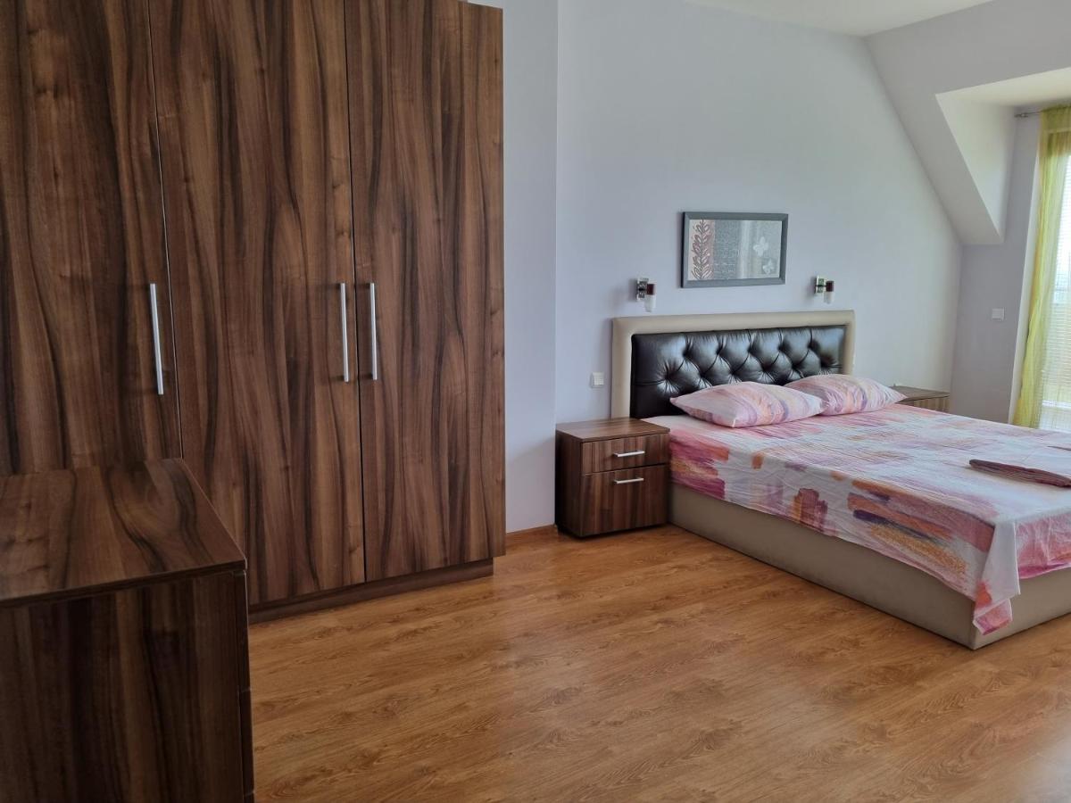 Fantasy Apartments Saint Constantine And Helena Resort 圣君士坦丁和海伦那 外观 照片