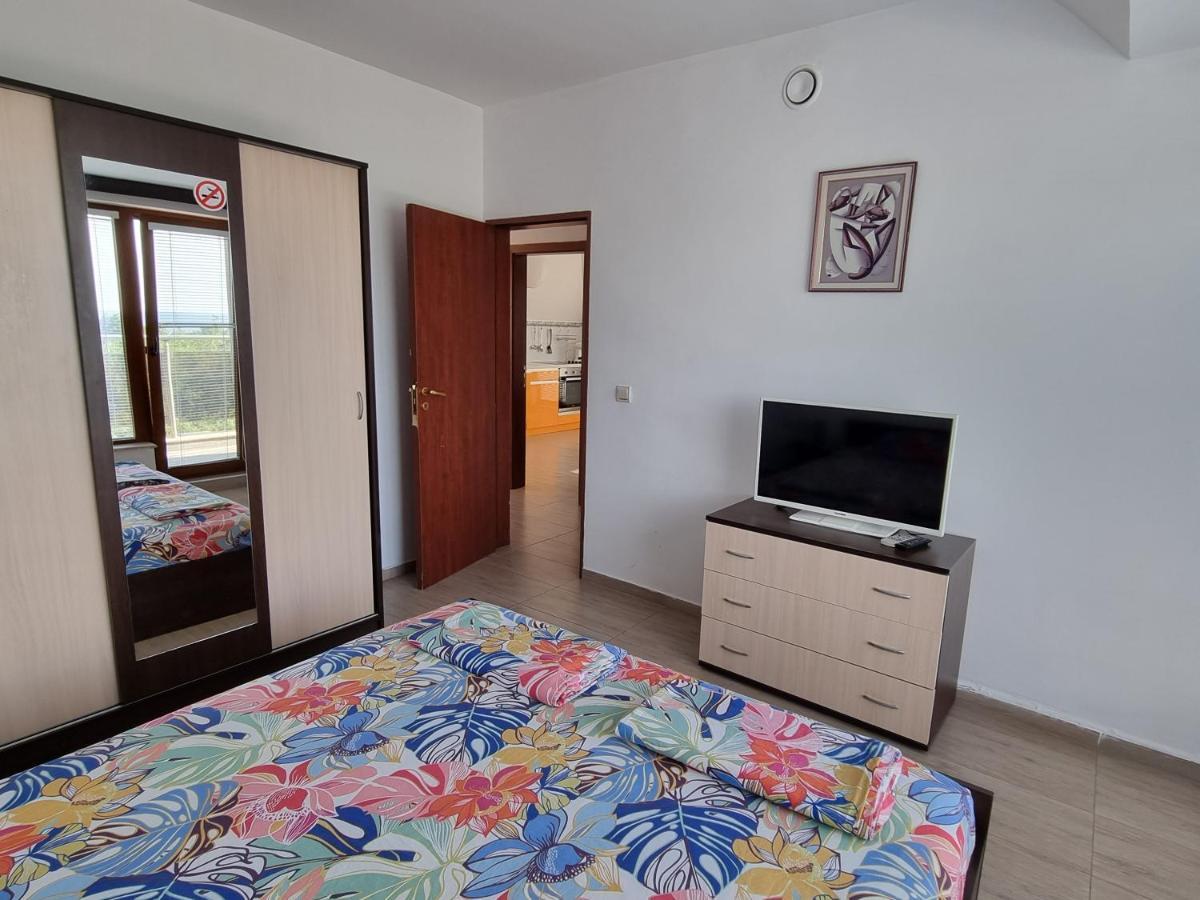 Fantasy Apartments Saint Constantine And Helena Resort 圣君士坦丁和海伦那 外观 照片